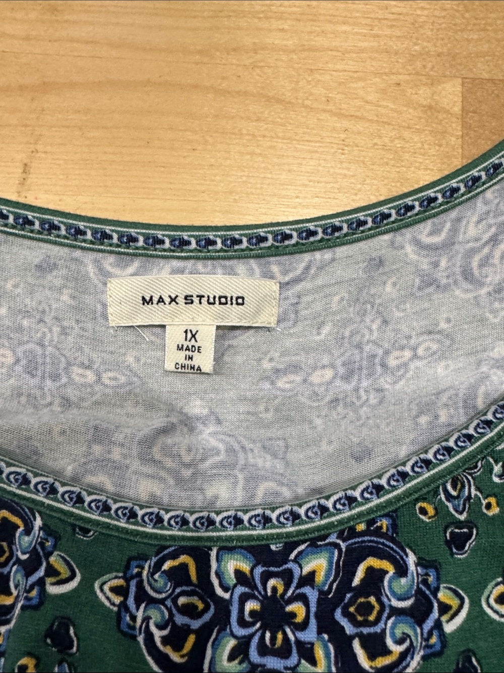 Max Studio Green Printed Short Sleeve Midi Dress - Picture 2 of 3